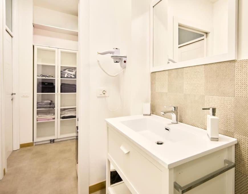 Nuovissimo Bilocale Naba Navigli Apartment Milan Bagian luar foto